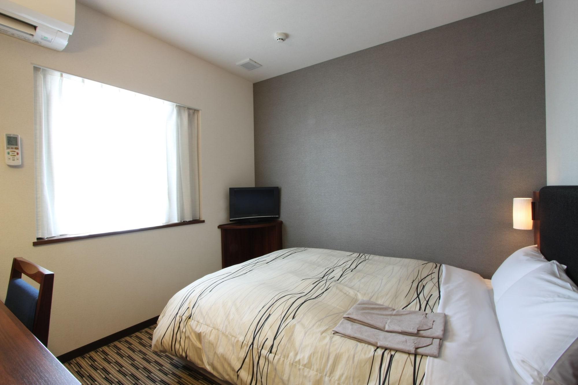 Uozu Manten Hotel Ekimae Экстерьер фото