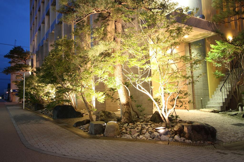 Uozu Manten Hotel Ekimae Экстерьер фото