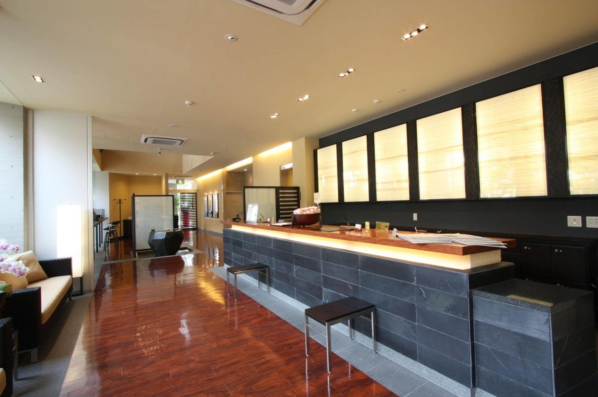 Uozu Manten Hotel Ekimae Экстерьер фото
