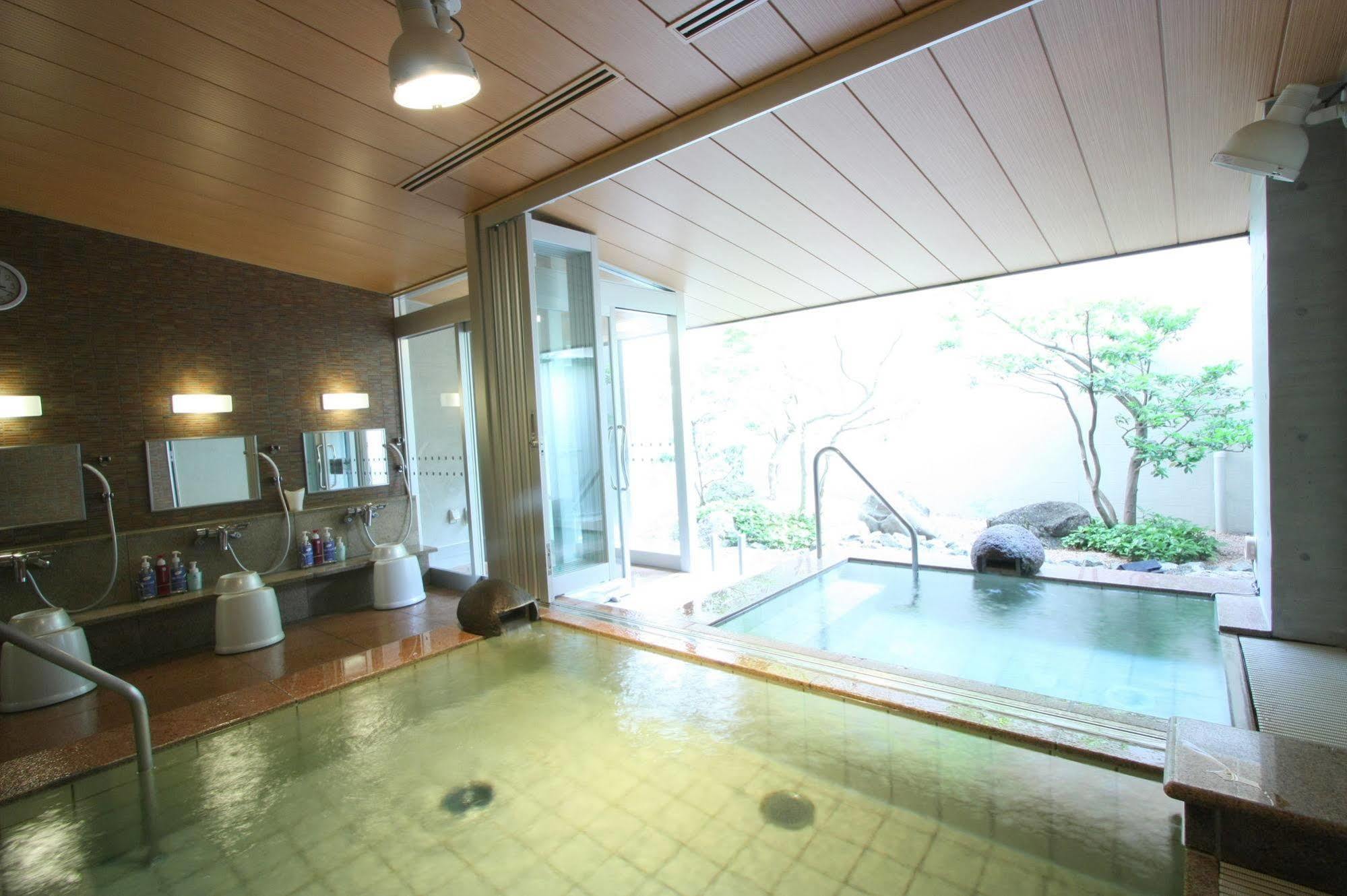 Uozu Manten Hotel Ekimae Экстерьер фото